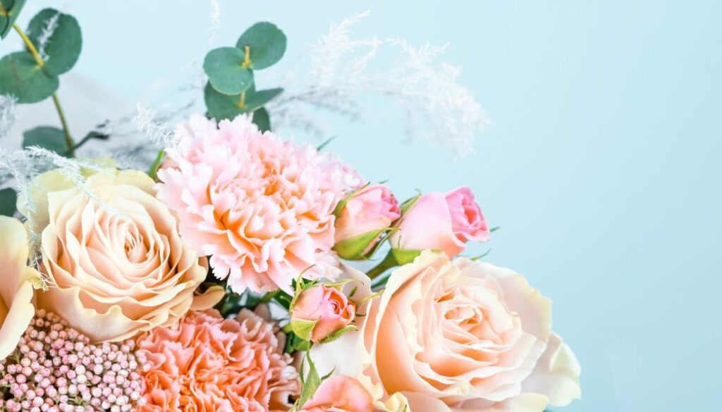 mothers-day-flower-bouquet-1588610191